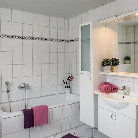 With 8 Bedrooms Holiday home *