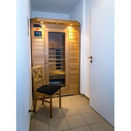 Holiday home With 8 Bedrooms *